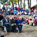 Kronprinsparet følger programmet fra scenen i Munchs hage. Foto: Lise Åserud, NTB scanpix
